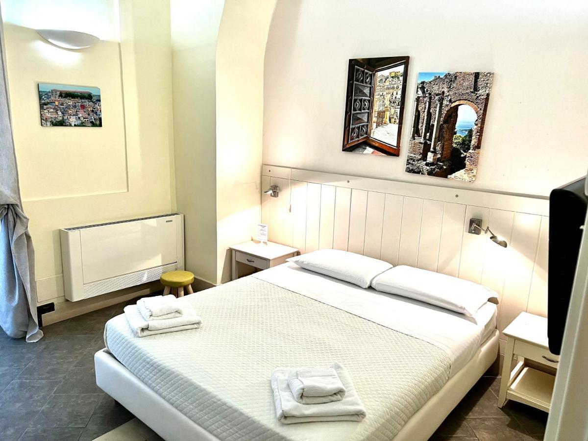 Bed & Breakfast Il Giardino Falcone 3*